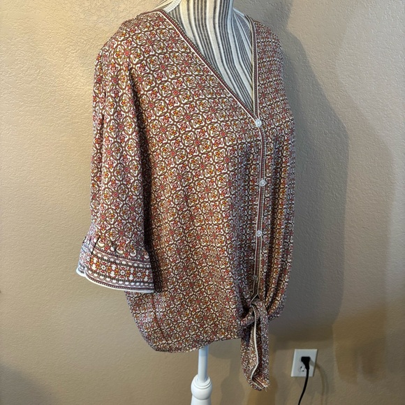 Max Studio Top XL Geometric Beige Orange White Blouse Flowy front Ties Buttons - Picture 5 of 15